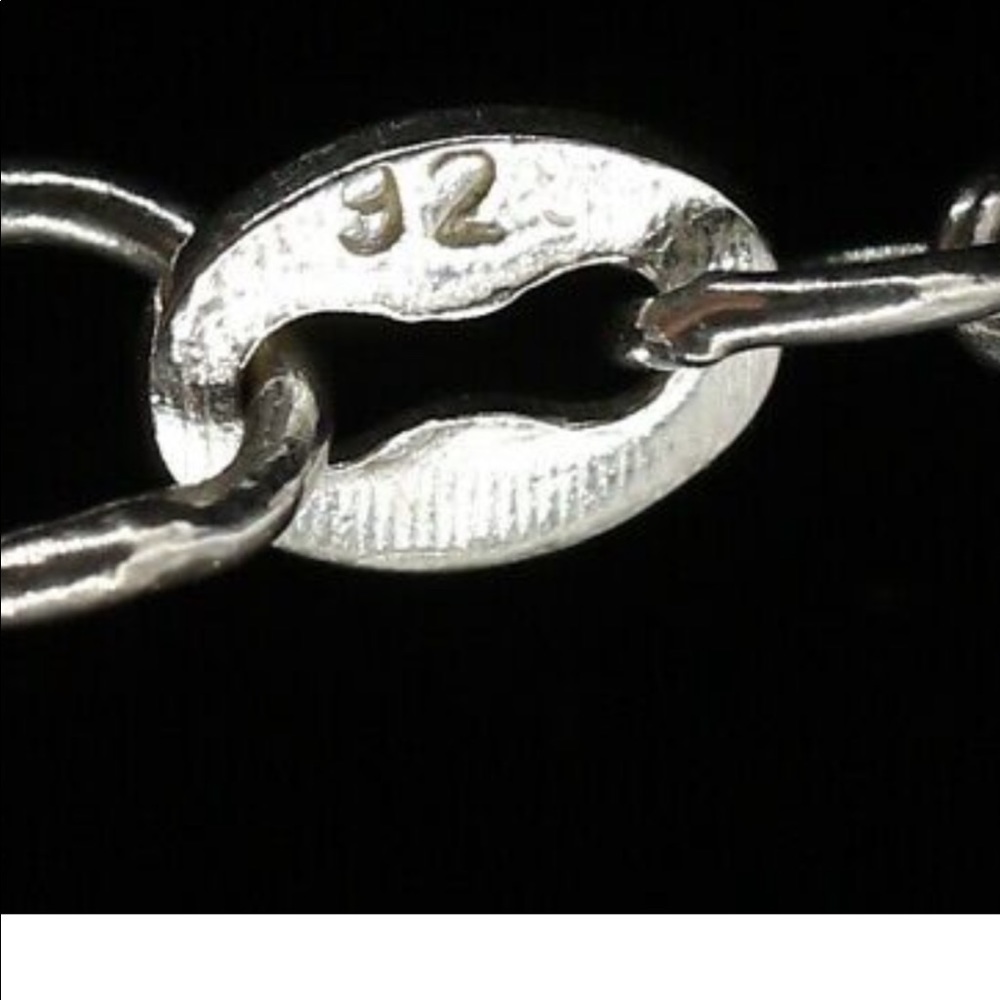 925 Sterling Silver Vintage Necklace "Signed" (3.6 grams) - Picture 2 of 6